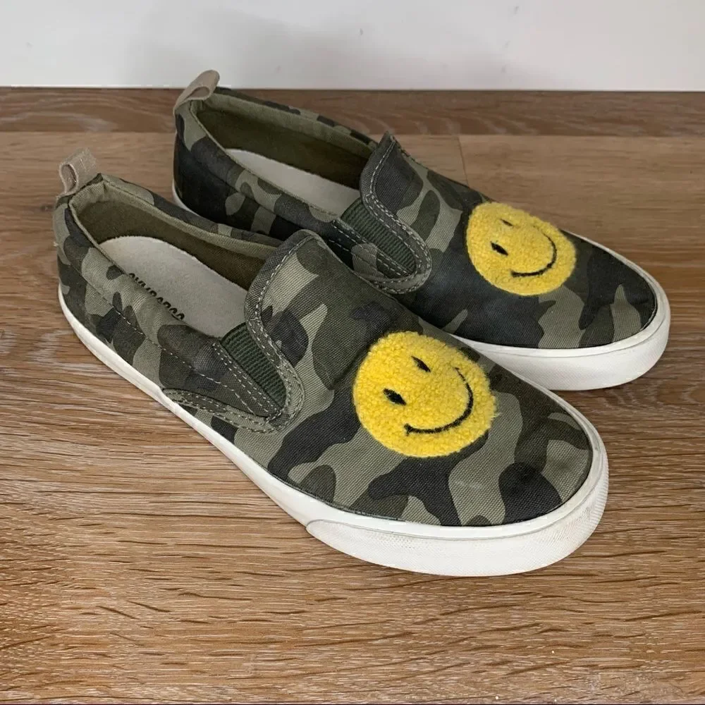 Gymboree Kids Unisex Size 4 Camo Smile Slip On Sneakers